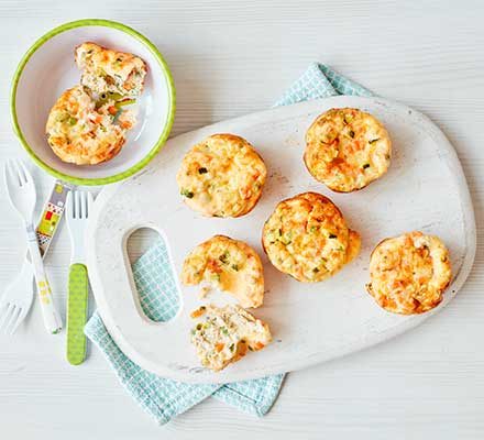 https://www.pontalo.net - Toddler recipe: Mini egg & veg muffins