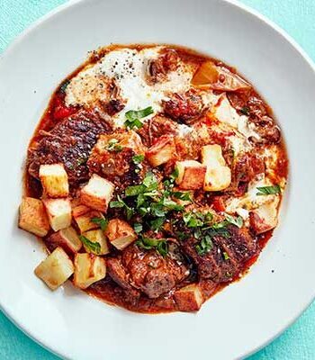 https://www.pontalo.net - Slow-cooker beef goulash