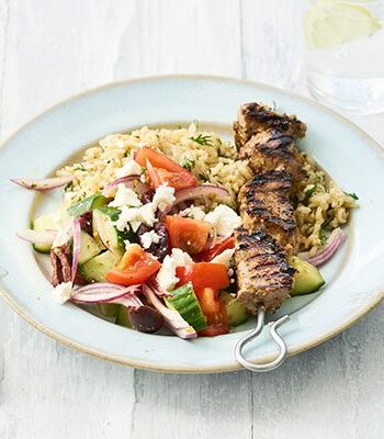 https://www.pontalo.net - Pork souvlaki with Greek salad & rice