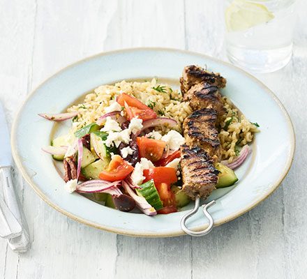 https://www.pontalo.net - Pork souvlaki with Greek salad & rice