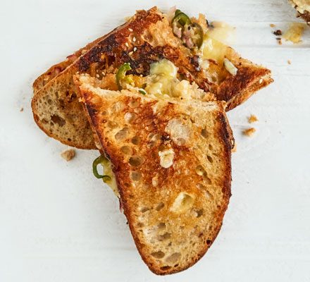 https://www.pontalo.net - Green chilli & mango toastie