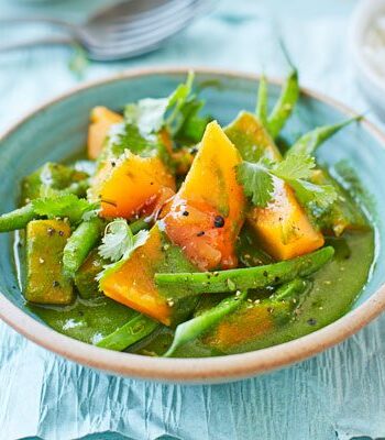 https://www.pontalo.net - Green masala butternut squash curry