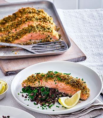 https://www.pontalo.net - Gremolata-crusted salmon with lentils & spinach