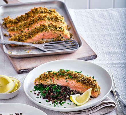 https://www.pontalo.net - Gremolata-crusted salmon with lentils & spinach