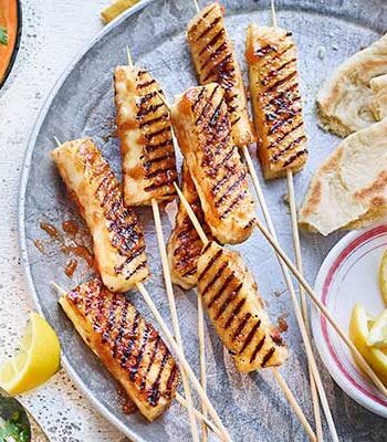 https://www.pontalo.net - Membrillo-glazed halloumi skewers