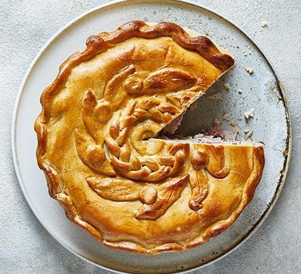 https://www.pontalo.net - Next level turkey & ham pie