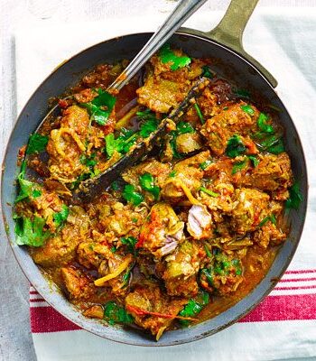 https://www.pontalo.net - Home-style lamb curry