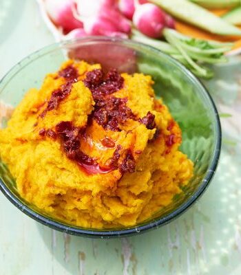 https://www.pontalo.net - Carrot & cumin hummus with swirled harissa