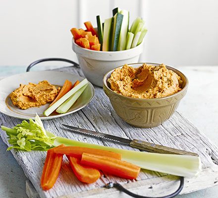 https://www.pontalo.net - Pepper & walnut hummus with veggie dippers