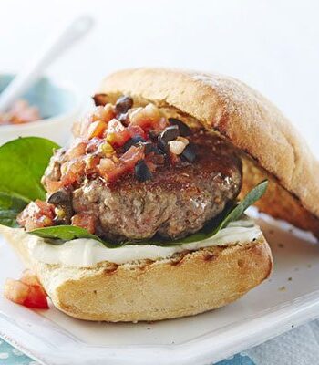 https://www.pontalo.net - Italian pork burger with fresh tomato salsa