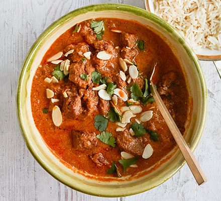 https://www.pontalo.net - Easy slow cooker lamb curry