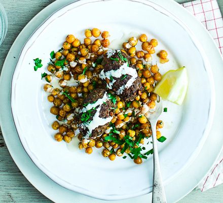 https://www.pontalo.net - Spiced koftas with honey & chickpeas