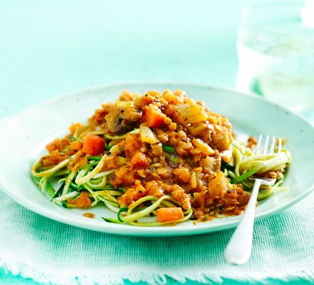 https://www.pontalo.net - Lentil ragu with courgetti