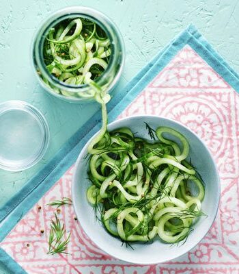 https://www.pontalo.net - Quick pickled cucumbers