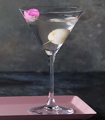 https://www.pontalo.net - Lychee martini