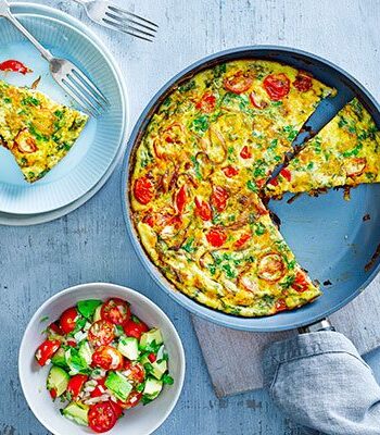 https://www.pontalo.net - Masala frittata with avocado salsa