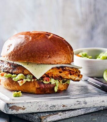 https://www.pontalo.net - Mexican chicken burger