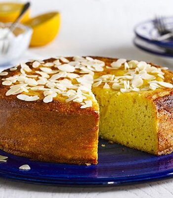 https://www.pontalo.net - Moroccan orange & cardamom cake