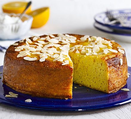 https://www.pontalo.net - Moroccan orange & cardamom cake