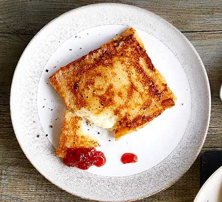 https://www.pontalo.net - Mozzarella-stuffed French toast