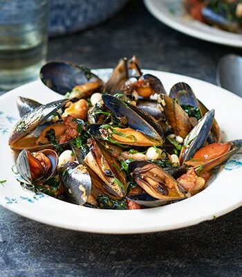 https://www.pontalo.net - Mussels with chorizo