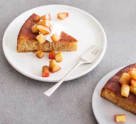 https://www.pontalo.net - Apple & almond cake