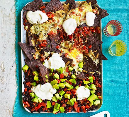 https://www.pontalo.net - One-pan nachos with black beans