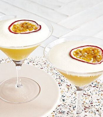 https://www.pontalo.net - Alcohol-free passion fruit martini