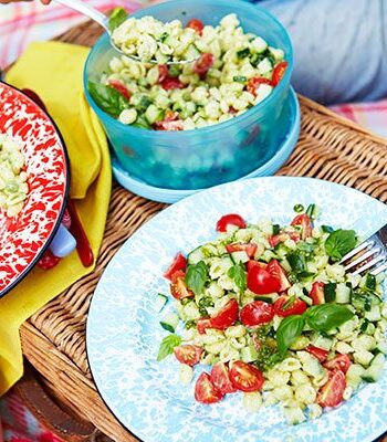 https://www.pontalo.net - Pesto pasta salad