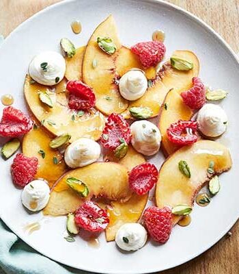 https://www.pontalo.net - Peach & raspberry fruit salad with mascarpone