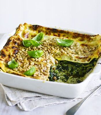 https://www.pontalo.net - Easy pesto lasagne