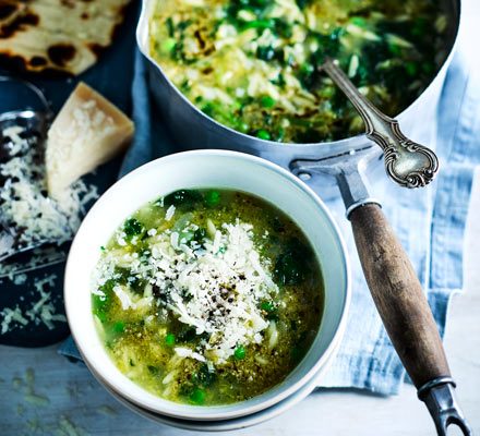 https://www.pontalo.net - Green pesto minestrone