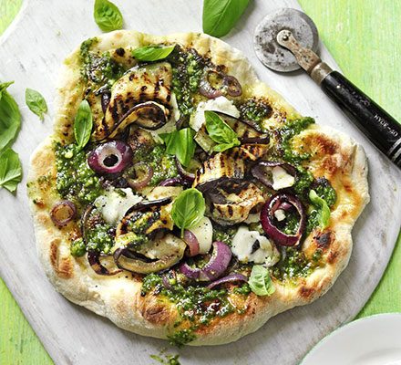 https://www.pontalo.net - Pesto pizza with aubergine & goat’s cheese