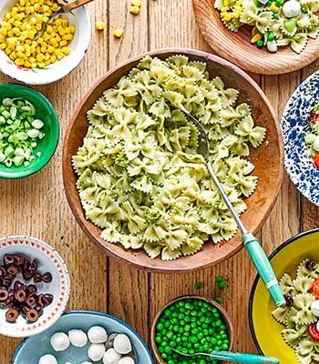 https://www.pontalo.net - Pick & mix pesto pasta salad bar