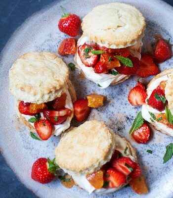 https://www.pontalo.net - Pimm's scones