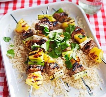 https://www.pontalo.net - Pineapple & pork skewers