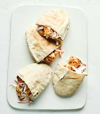 https://www.pontalo.net - Piri-piri chicken pittas