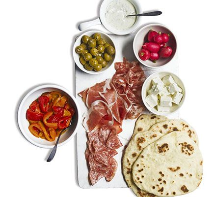 https://www.pontalo.net - Antipasti platter with homemade flatbreads