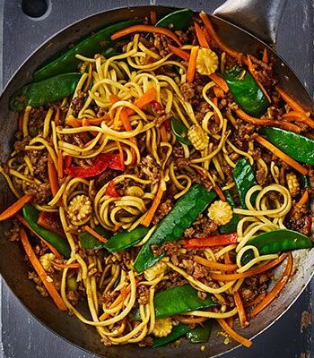 https://www.pontalo.net - Pork noodle stir-fry