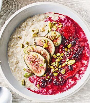 https://www.pontalo.net - Porridge with quick berry compote