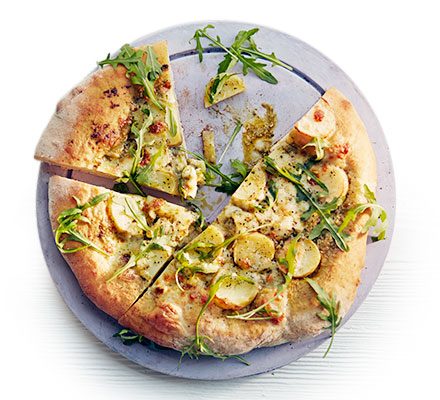 https://www.pontalo.net - Potato & pesto pizza