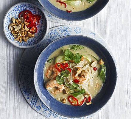 https://www.pontalo.net - Thai prawn & peanut noodle soup