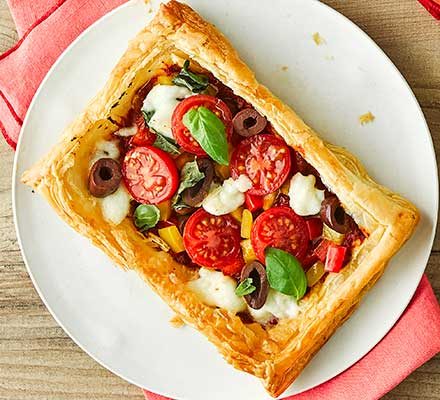 https://www.pontalo.net - Puff pastry pizzas