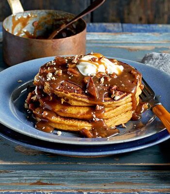 https://www.pontalo.net - Pumpkin pancakes with salted pecan butterscotch