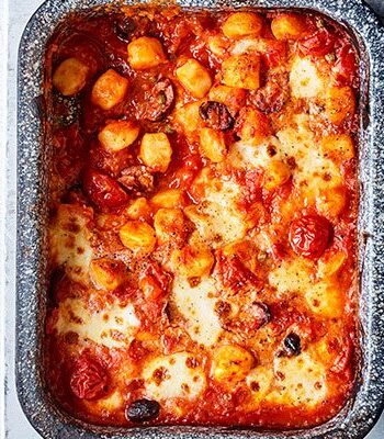 https://www.pontalo.net - Puttanesca baked gnocchi