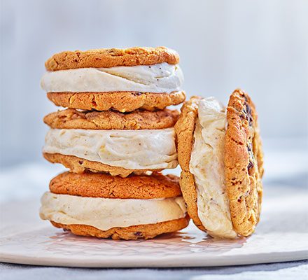 https://www.pontalo.net - Quick banana ice cream sandwiches