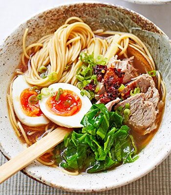 https://www.pontalo.net - Ramen with chicken bone broth