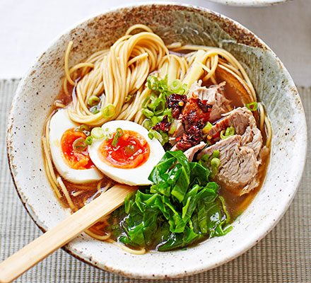 https://www.pontalo.net - Ramen with chicken bone broth