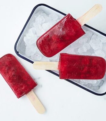 https://www.pontalo.net - Raspberry tea ice lollies