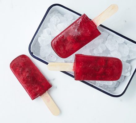 https://www.pontalo.net - Raspberry tea ice lollies